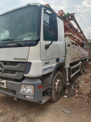 2012 ZoomLion 49M बेंज चेसिस के भीतर इस्तेमाल किया कंक्रीट पंप ट्रक